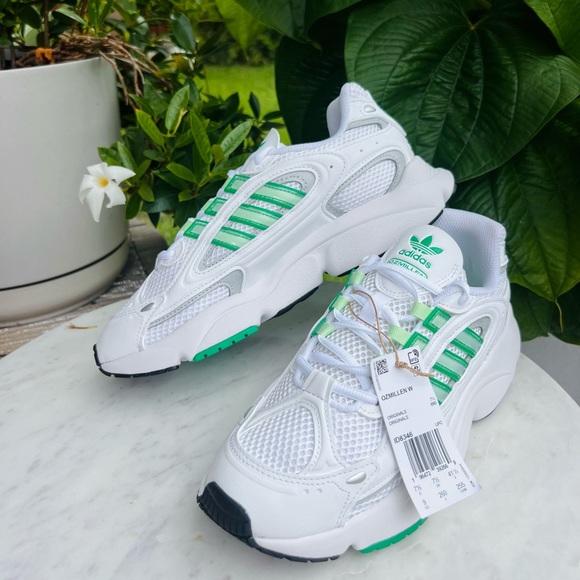 💚🤍Adidas Great Day🤍💚Brand New 💚🤍 - Picture 1 of 10